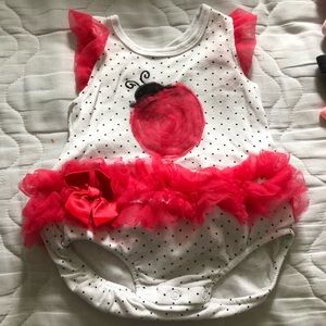 6-9 month cute 3 piece bundle